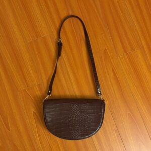 Zara Elegant Brown Crocodile-Embossed Shoulder Bag
